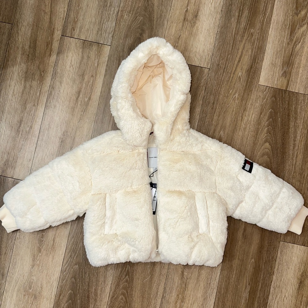 TOMMY HILFIGER TODDLER GIRLS FAUX FUR HOODED JACKET SIZE 2-3T